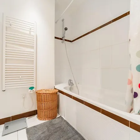 Nice In Heart Of The Batignolles Apartment